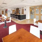 Travelodge Watford Central