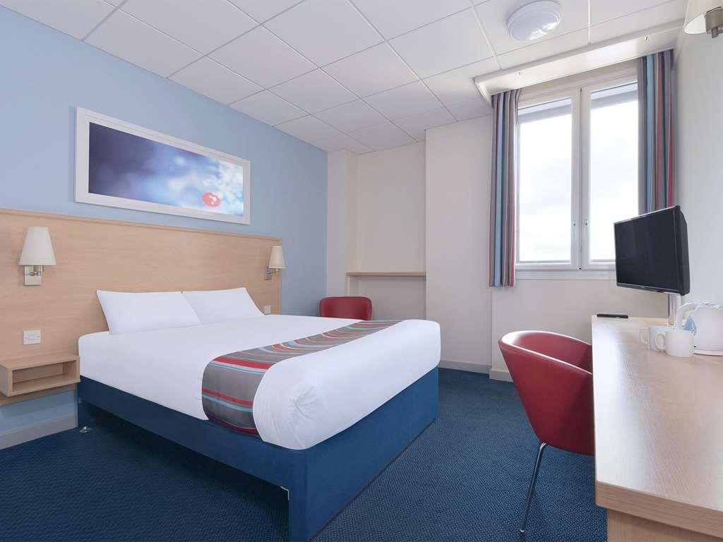 Hotel Travelodge Watford 3*