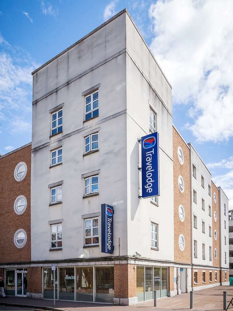 Travelodge Watford Hotel